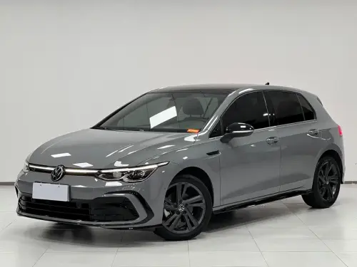Volkswagen Golf, 2023