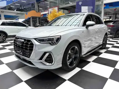 Audi Q3, 2023