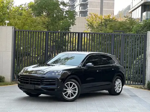 Porsche Cayenne, 2025