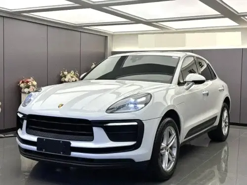 Porsche Macan, 2022
