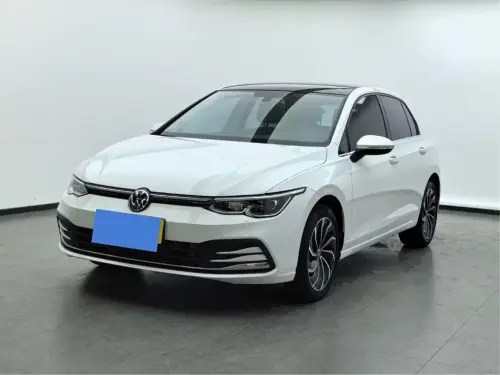 Volkswagen Golf, 2025