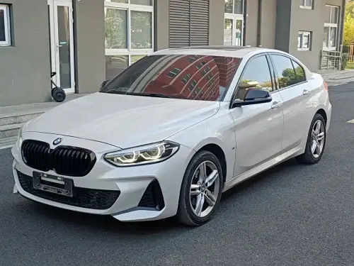 BMW 1-Series, 2021