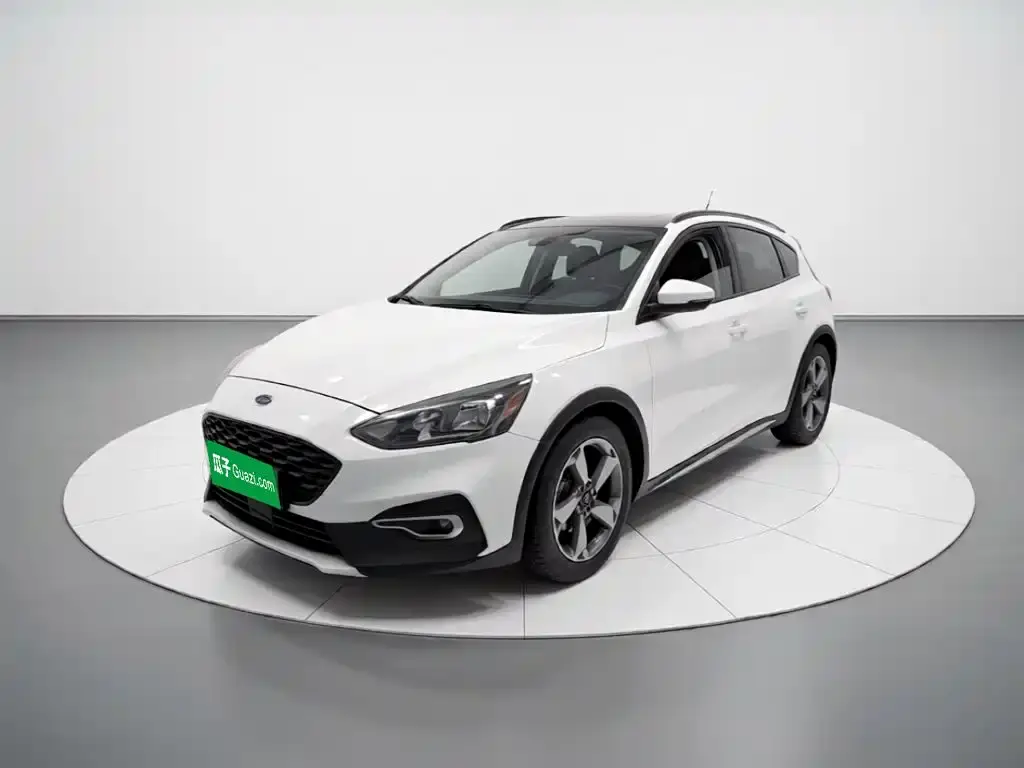 Ford Focus Active, 2020