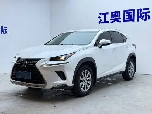 Lexus NX, 2020
