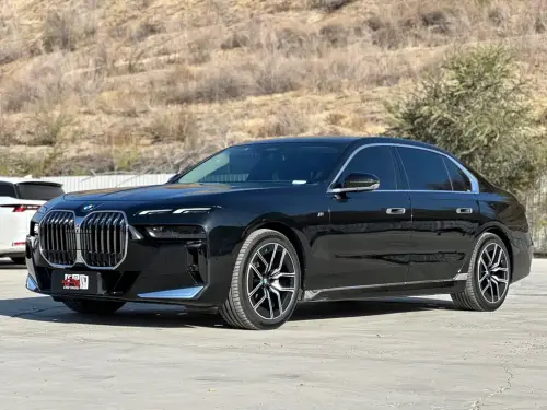 BMW 7-Series, 2023