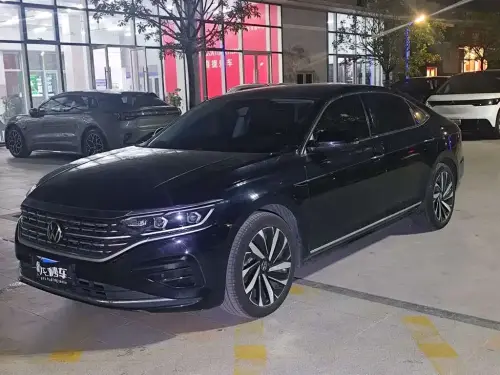 Volkswagen Passat, 2023
