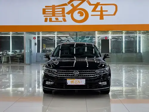 Volkswagen Magotan, 2025