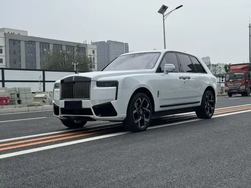 Rolls-Royce Cullinan, 2020