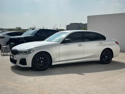 BMW 3-Series, 2021
