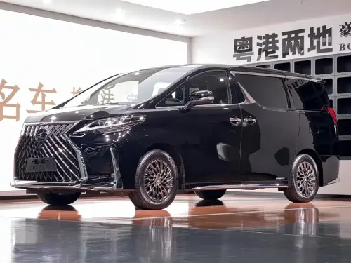 Lexus LM, 2023