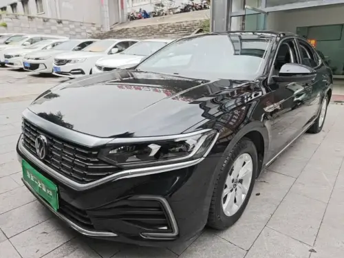 Volkswagen Passat, 2023
