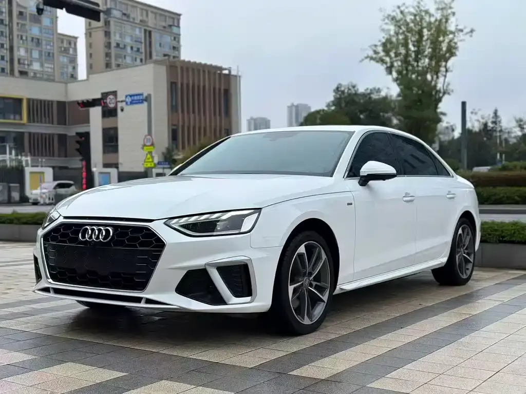 Audi A4, 2021