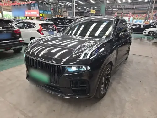 Lynk & Co 09, 2022