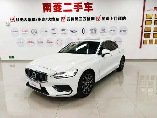Volvo S60, 2021