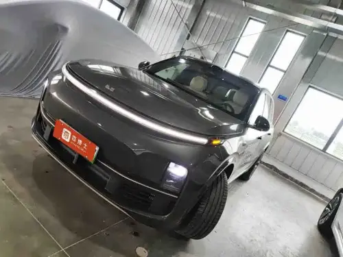 Li Auto L9, 2025