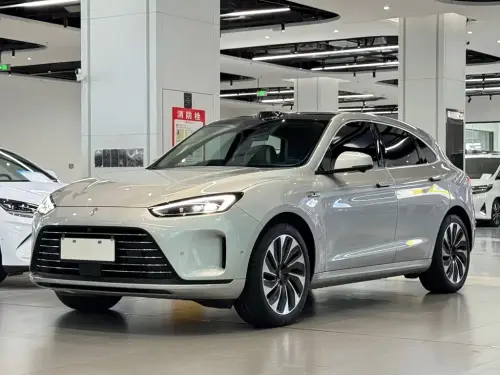 AITO M5, 2023