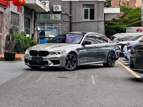 BMW 5-Series M, 2020
