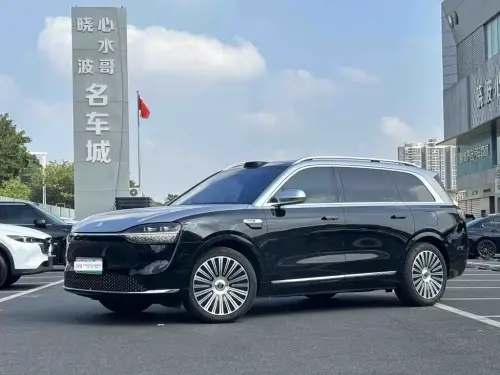 AITO M9, 2025