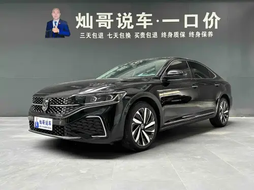 Volkswagen Passat, 2022