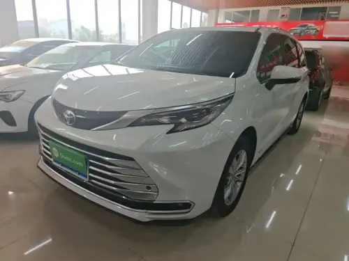 Toyota Sienna, 2024