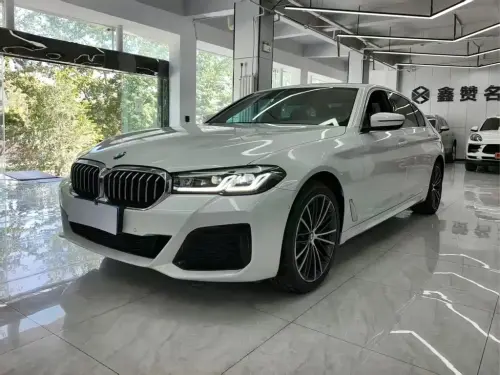 BMW 5-Series, 2023
