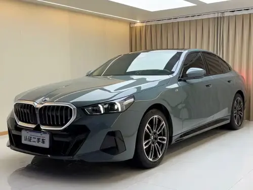 BMW 5-Series, 2024
