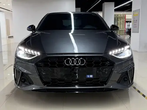 Audi A4, 2022
