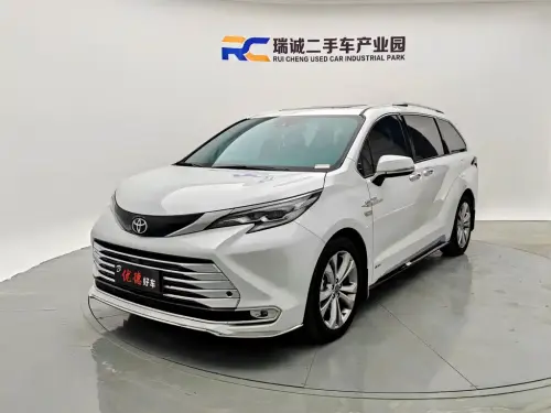 Toyota Sienna, 2024