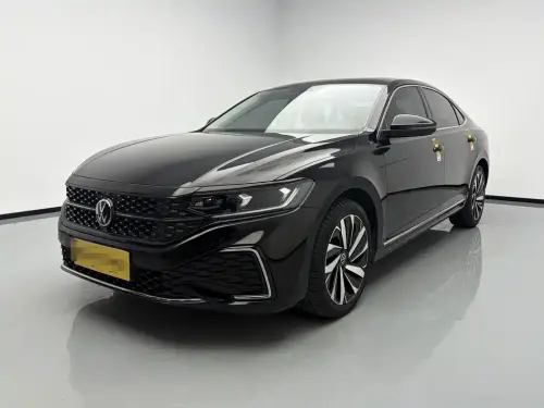Volkswagen Passat, 2022