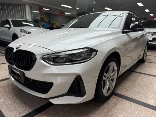 BMW 1-Series, 2021
