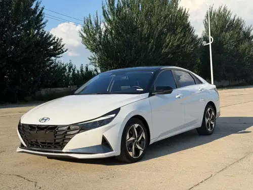 Hyundai Elantra, 2023