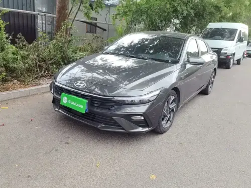 Hyundai Elantra, 2024