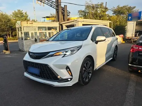 Toyota Granvia, 2024