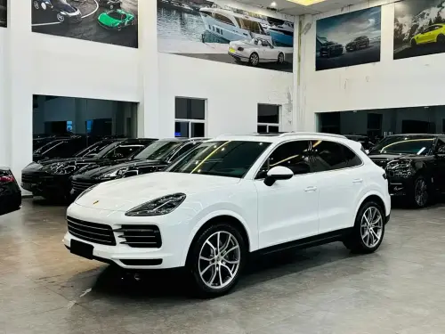 Porsche Cayenne, 2023