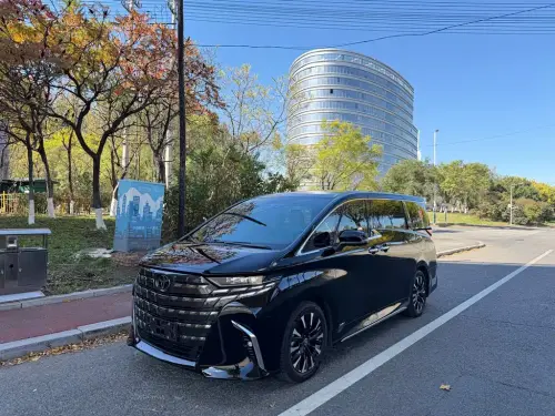 Toyota Alphard, 2025