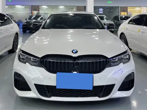BMW 3-Series, 2022