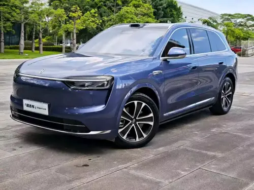 AITO M7, 2025
