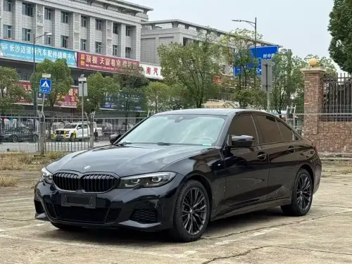 BMW 3-Series, 2021
