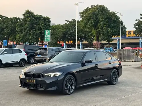 BMW 3-Series, 2025