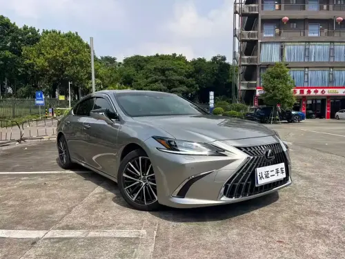 Lexus ES, 2023