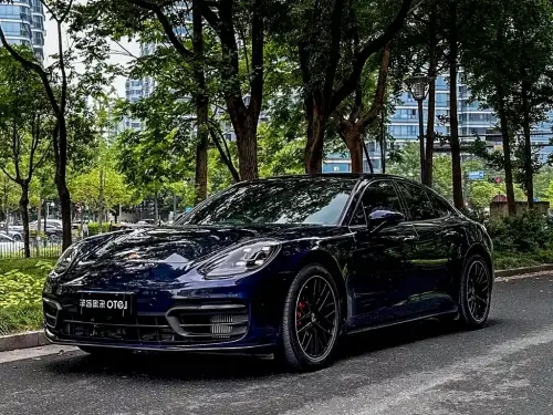 Porsche Panamera, 2022