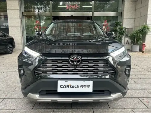 Toyota RAV4, 2025
