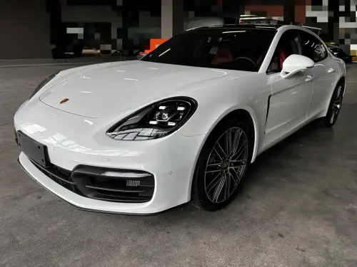 Porsche Panamera, 2022