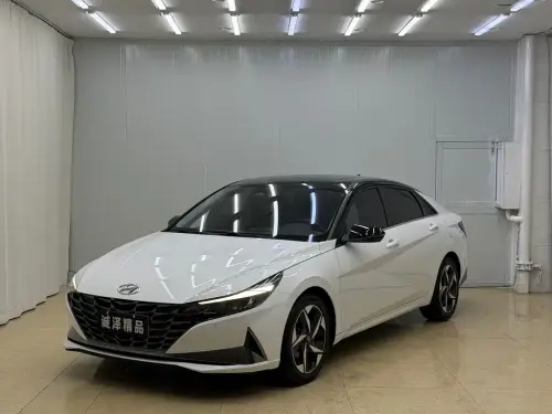Hyundai Elantra, 2023
