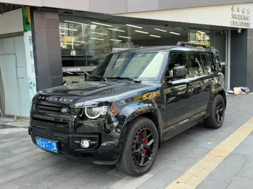 Land Rover Defender, 2023