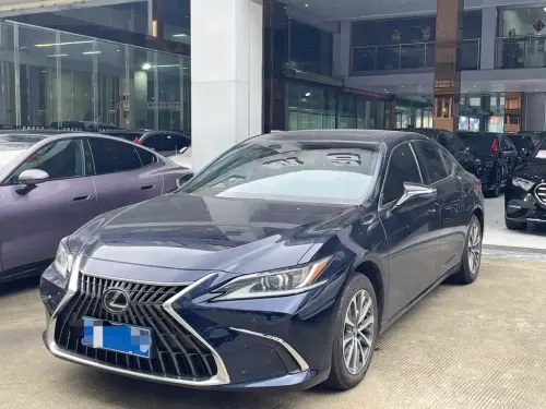 Lexus ES, 2024