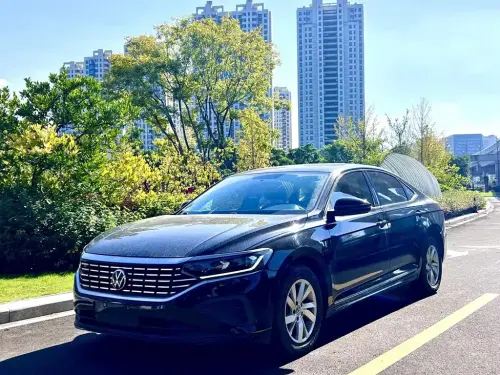 Volkswagen Passat, 2022