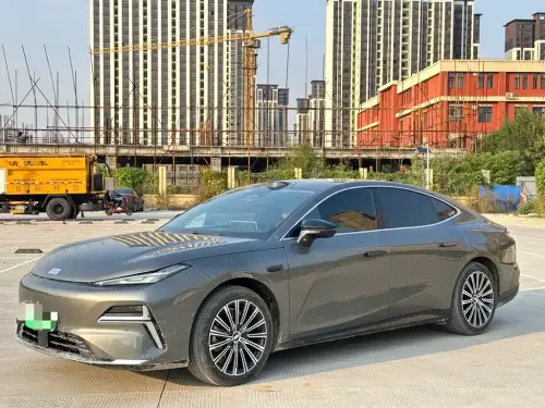 Geely Galaxy Xingyao 8, 2025