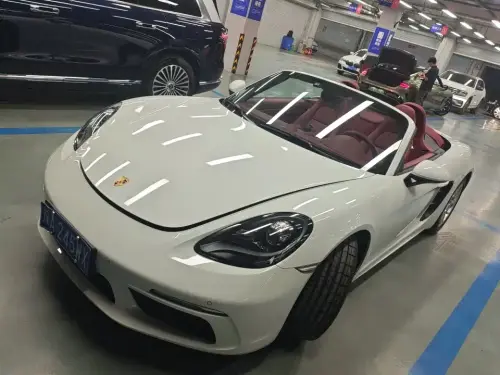Porsche 718, 2024