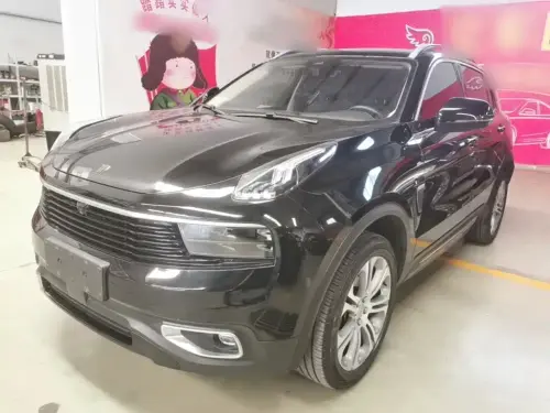 Lynk & Co 01, 2020